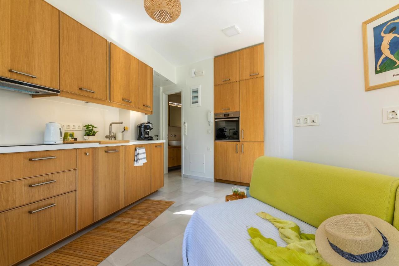 Theseus Zen Luxury Suite - Natural Living イラクリオン エクステリア 写真